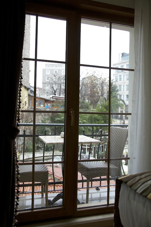 Superior Room with Balcony